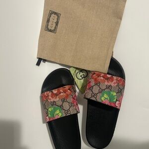 Gucci Slides Multi/Pink Women Euro Size 38 - Size 8